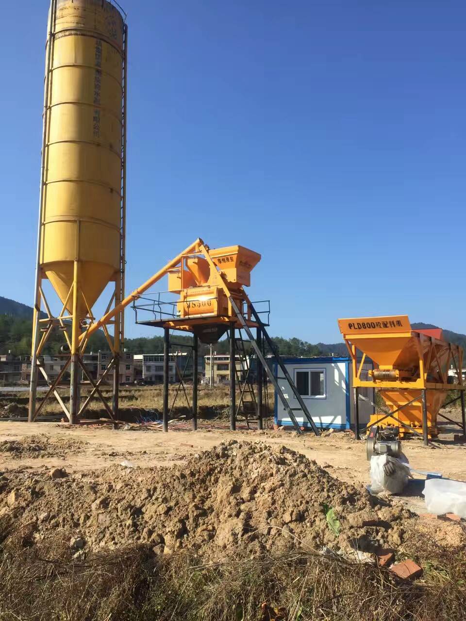 小型水泥海角社区
站