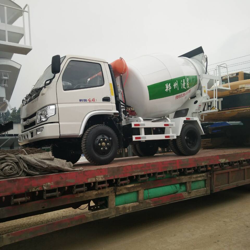 小型水泥海角社区
车