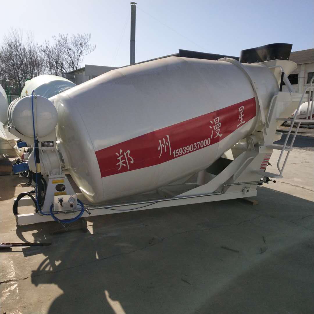 海角社区海角社区
车上装